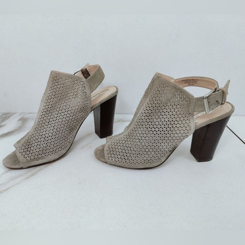 Tahari Margaret 3 Taupe Perforated Suede Heeled Peep Toe Sandals Booties, 8.5